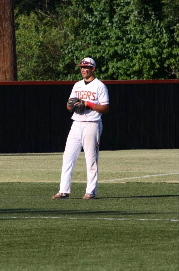 Daniel Sandoval in the Tigers uniform at third base